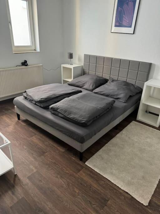 Townhouse Fuer 10 Personen Mit Garten Esslingen am Neckar Eksteriør bilde